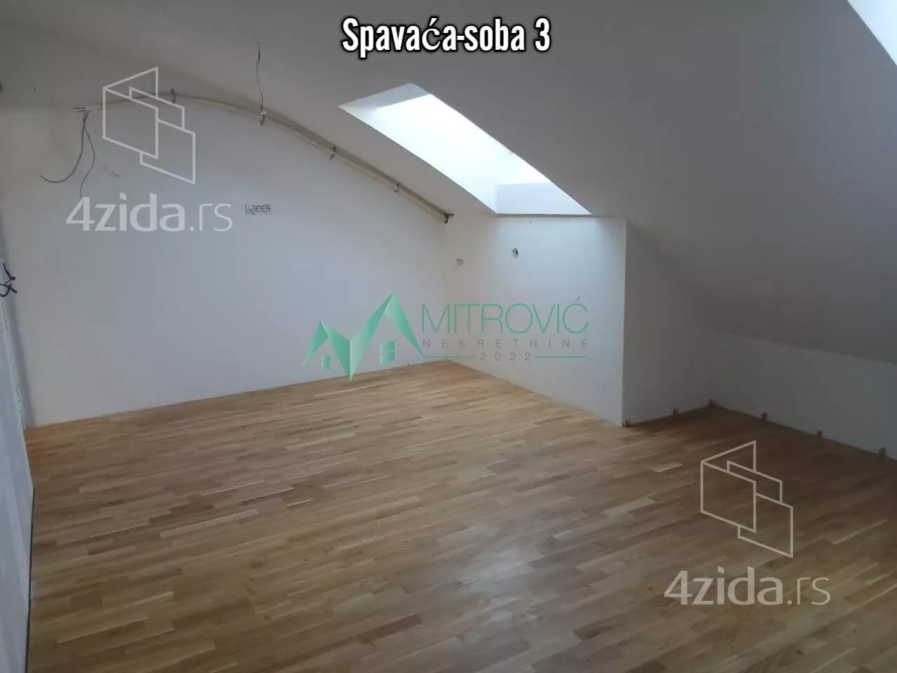 Četvoroiposoban stan | 4zida