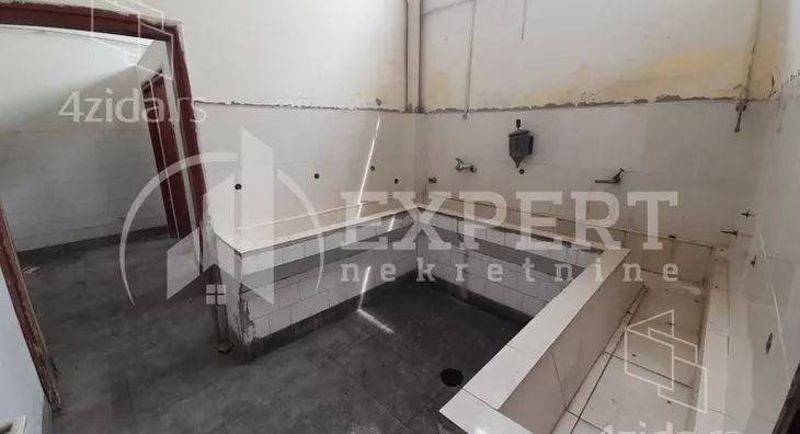Lokal | 4zida