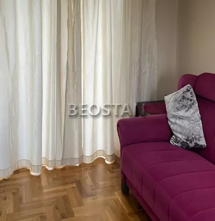 Marije Bursac | 4zida.rs