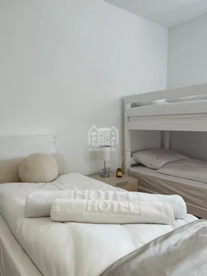 Nikola Tesla | 4zida.rs