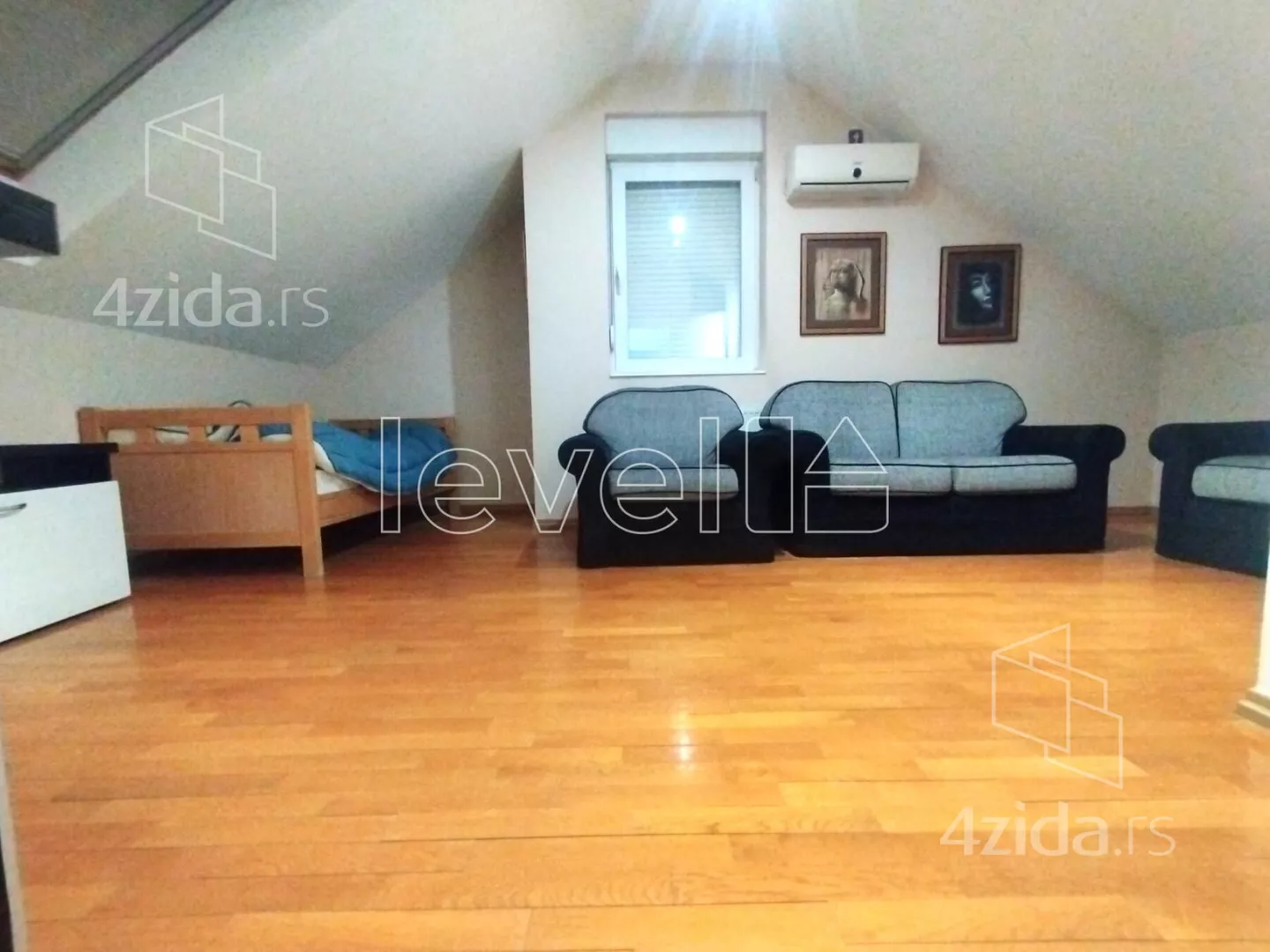 Petosoban stan | 4zida