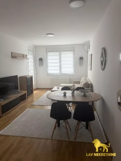 RUMENAČKI PUT | 4zida.rs