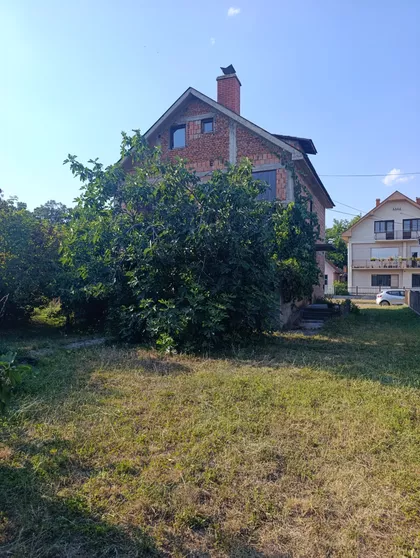 Letnjikovac | 4zida.rs
