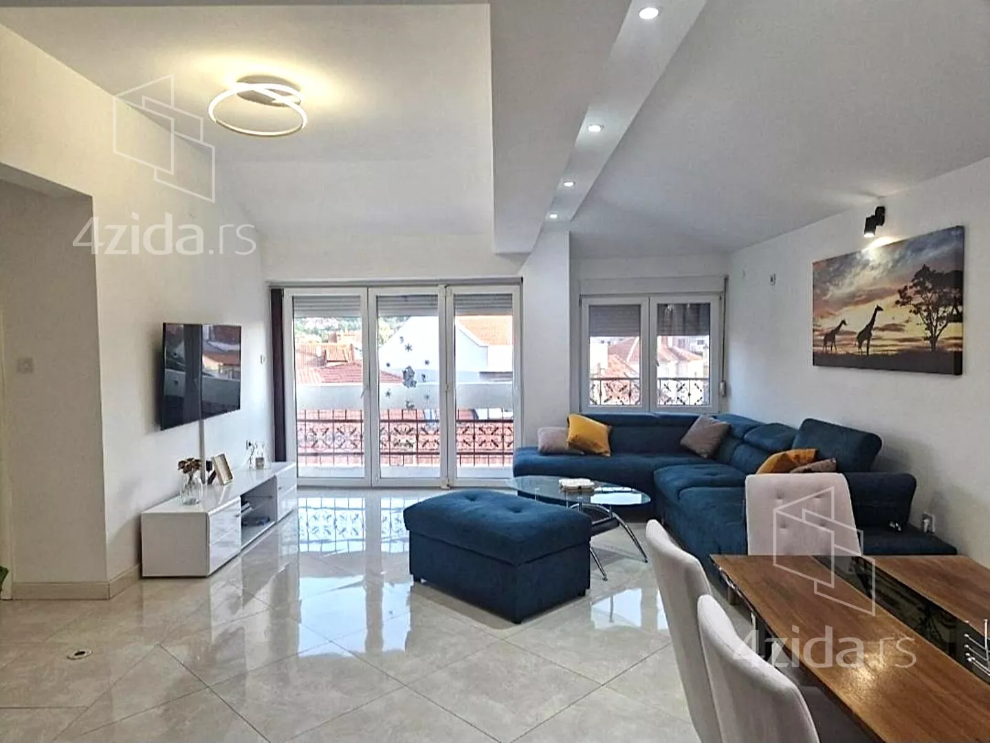 Dvoiposoban stan | 4zida