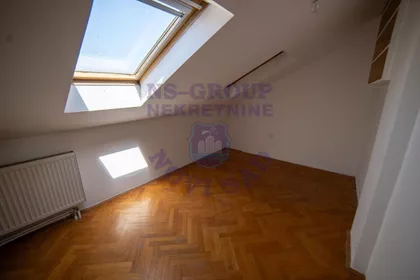 Petra Drapšina | 4zida.rs