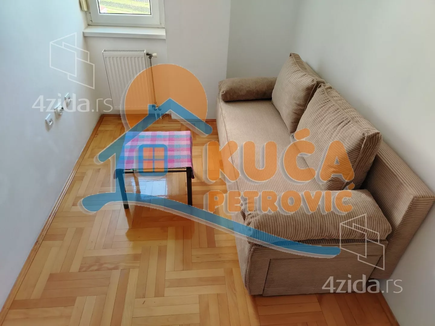 Jednoiposoban stan | 4zida