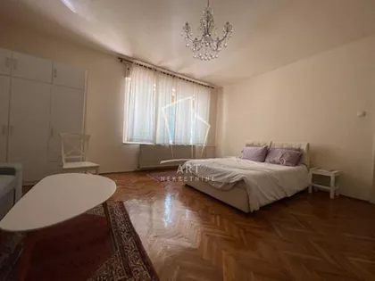 Kronštatska | 4zida.rs