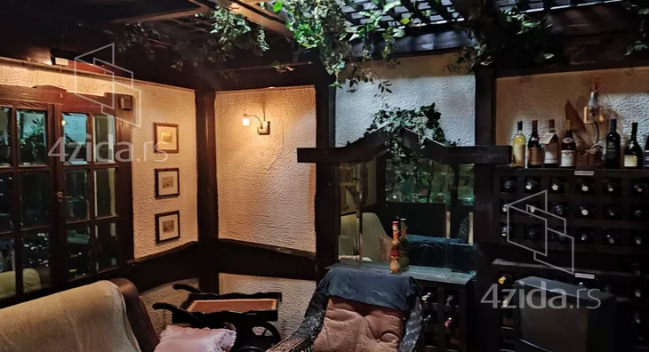 Ugostiteljski objekat | 4zida