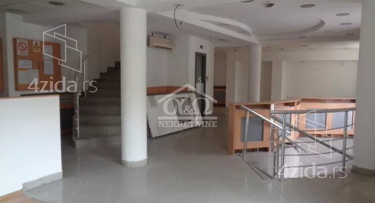 Poslovni prostor | 4zida