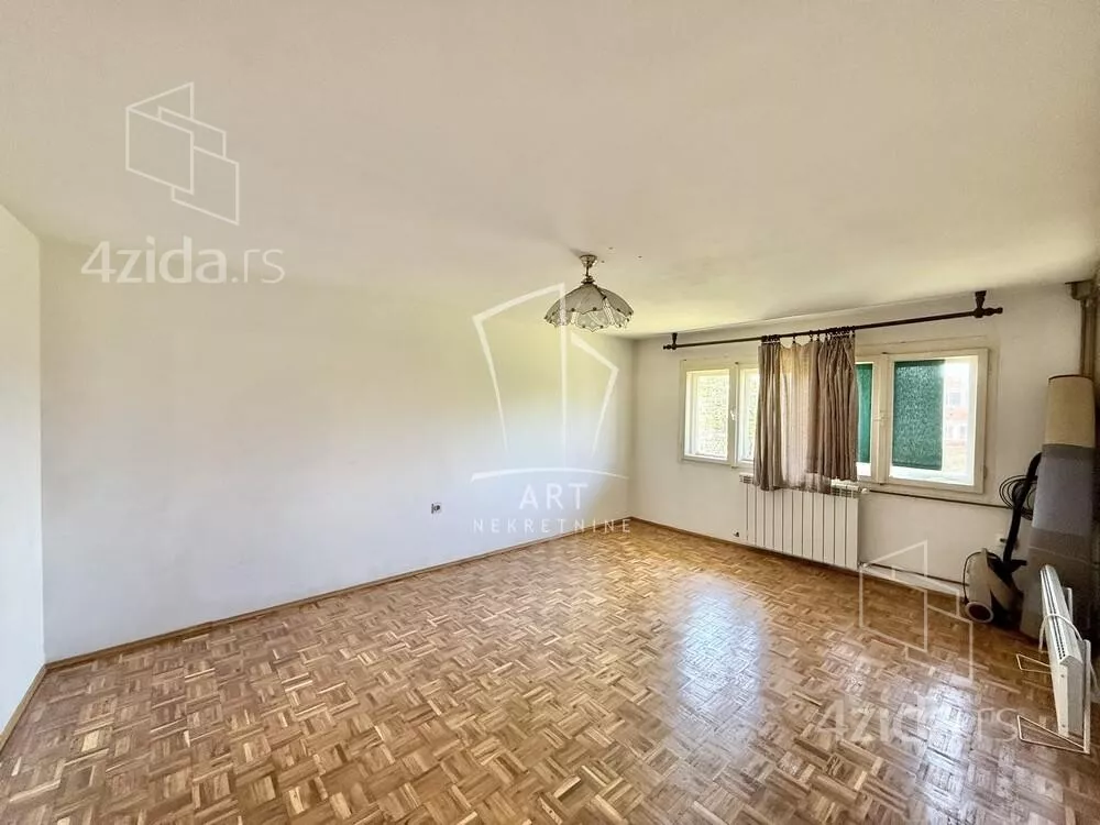4-etažna kuća | 4zida