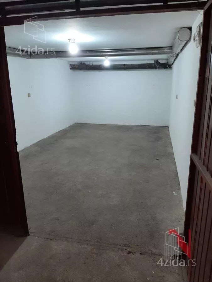 Garaža/Parking | 4zida