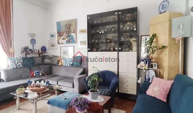 Šestosoban stan | 4zida