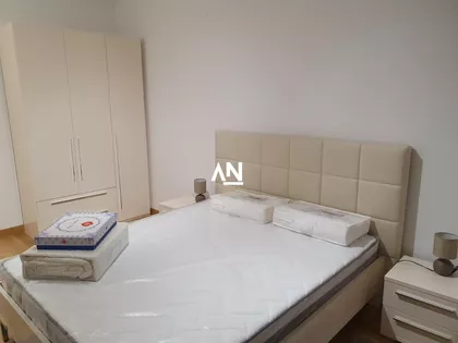 Tadije Sondermajera | 4zida.rs