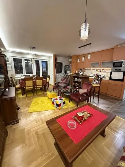 Dušana Vukasovića | 4zida.rs