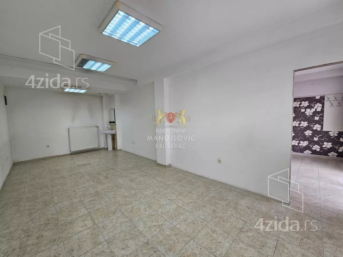 Poslovni prostor | 4zida