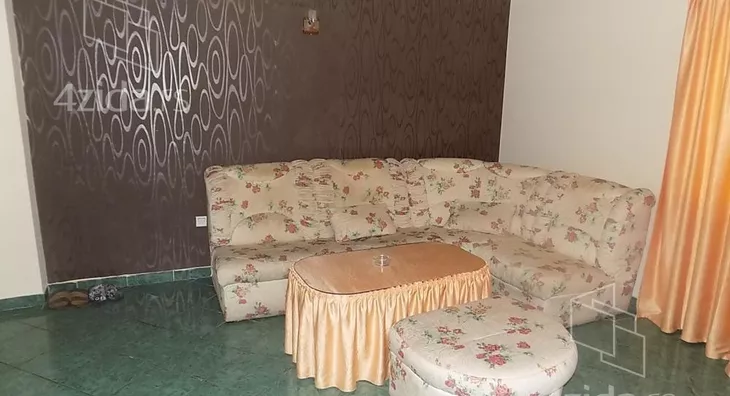 Poslovna zgrada | 4zida