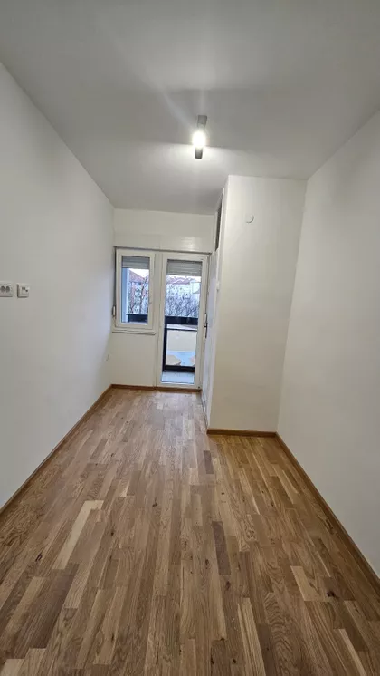 Pariske Komune | 4zida.rs