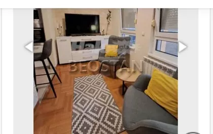 Vojvođanska | 4zida.rs