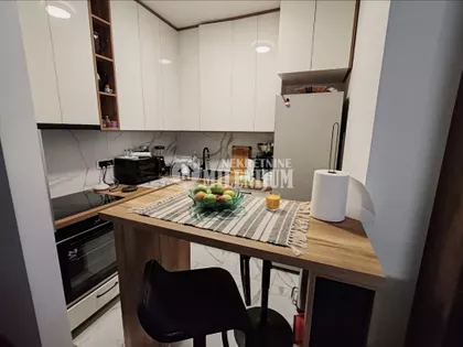 Karađorđeva | 4zida.rs