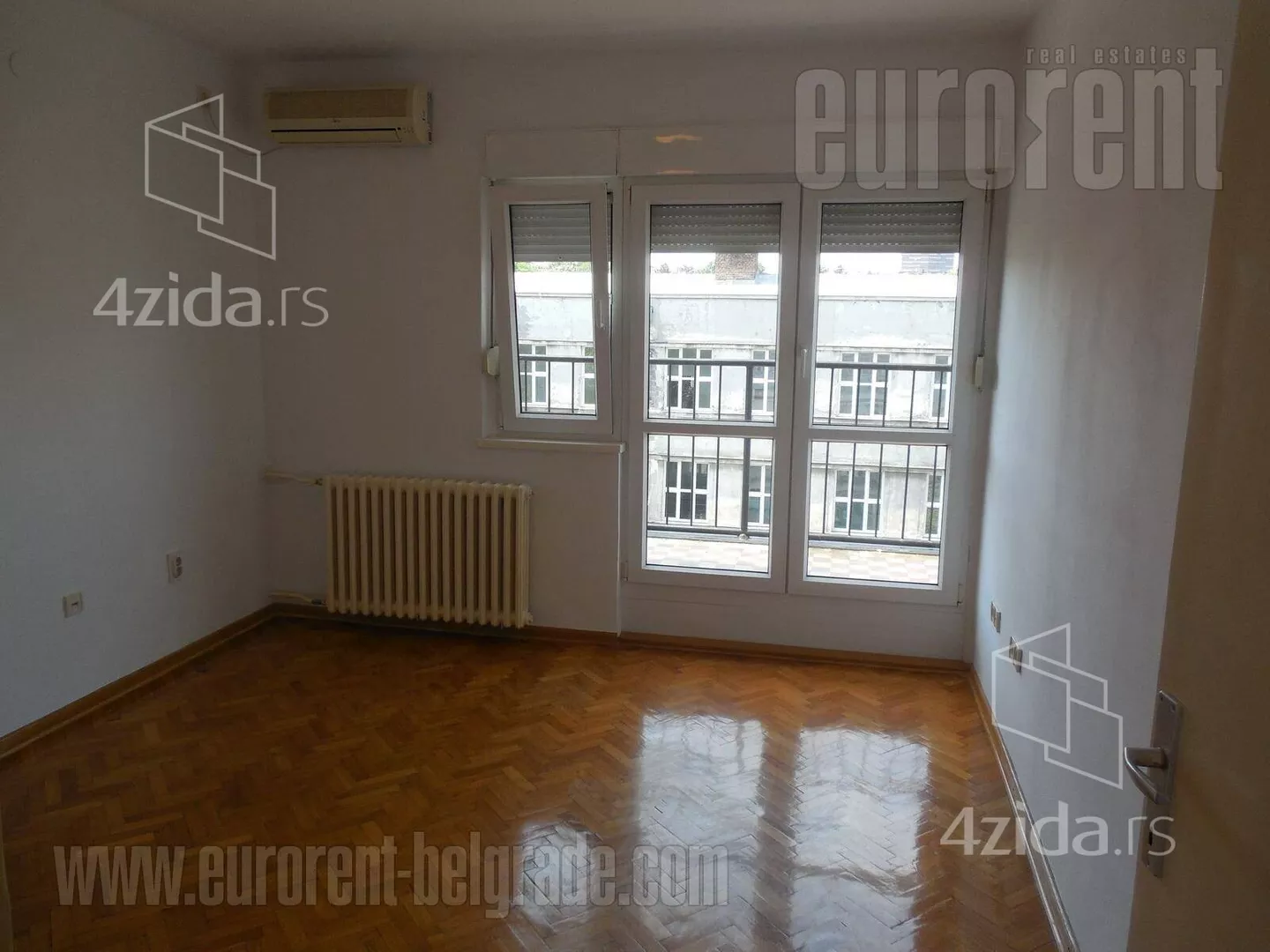 Petosoban stan | 4zida