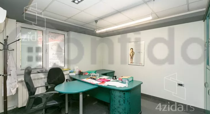 Poslovni prostor | 4zida
