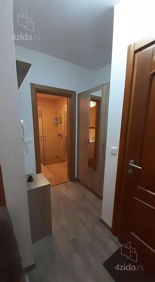 Garsonjera | 4zida