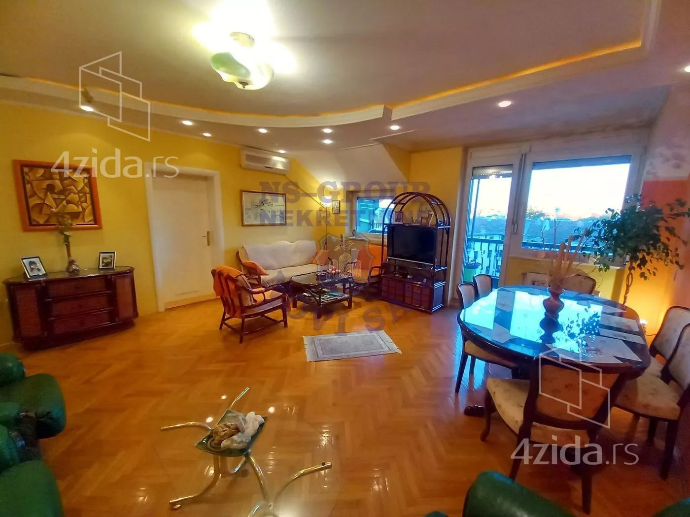 Troiposoban stan | 4zida