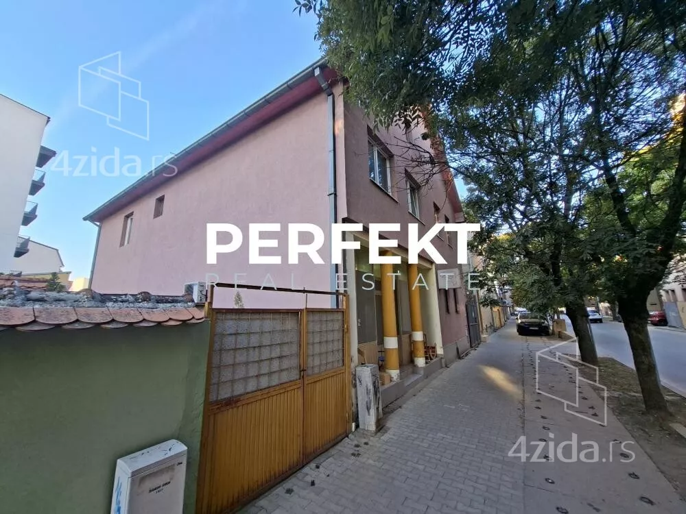 Kuća | 4zida