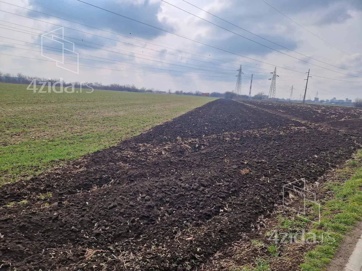 Građevinsko zemljište | 4zida