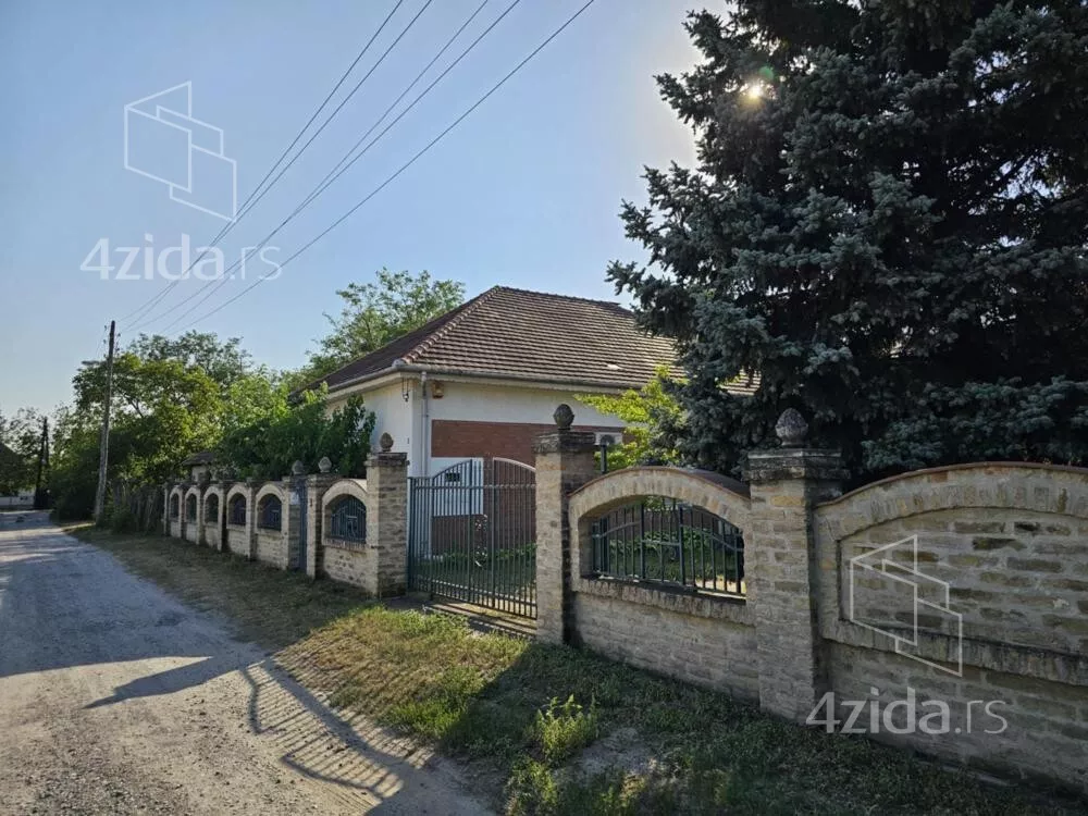 Kuća | 4zida