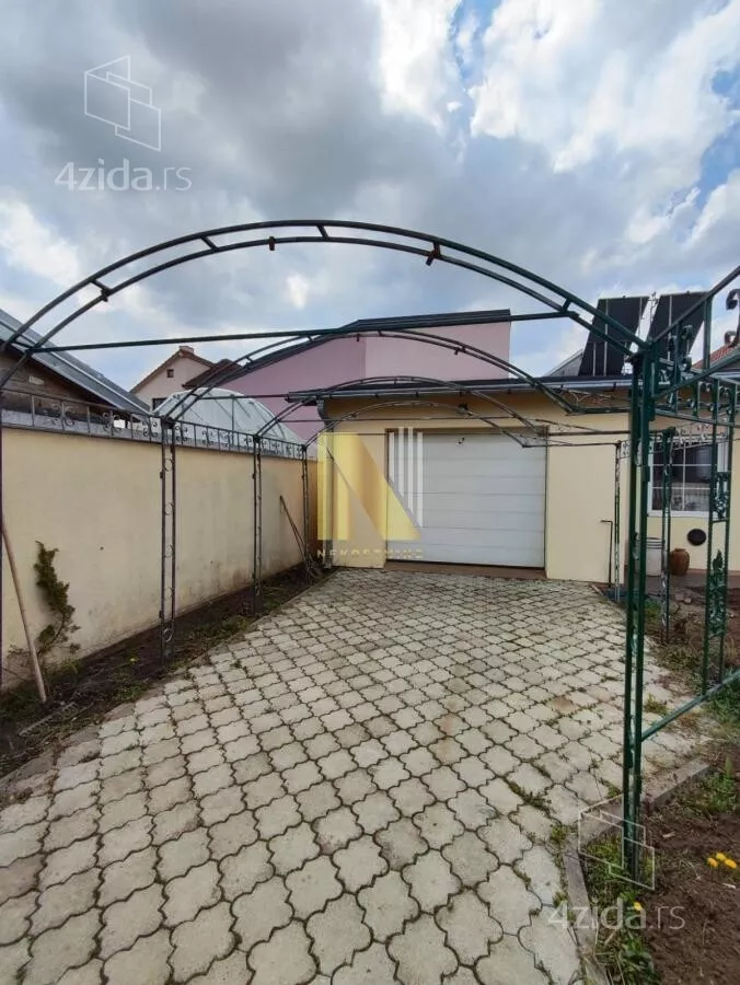 Kuća | 4zida