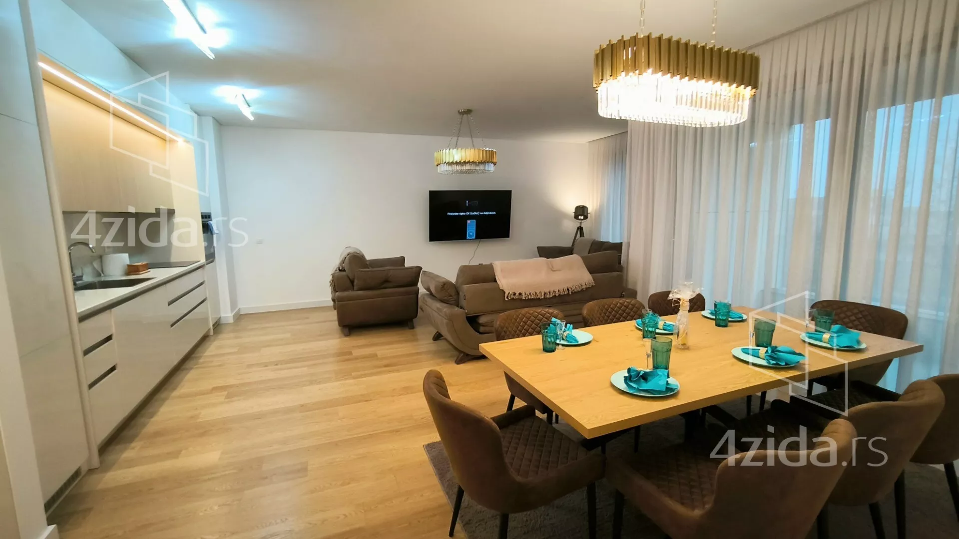 Trosoban stan | 4zida