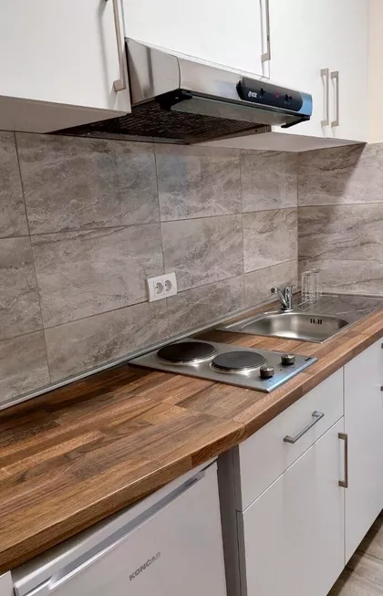 Jovana Subotića | 4zida.rs