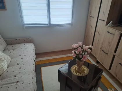 Okolne lokacije | 4zida.rs