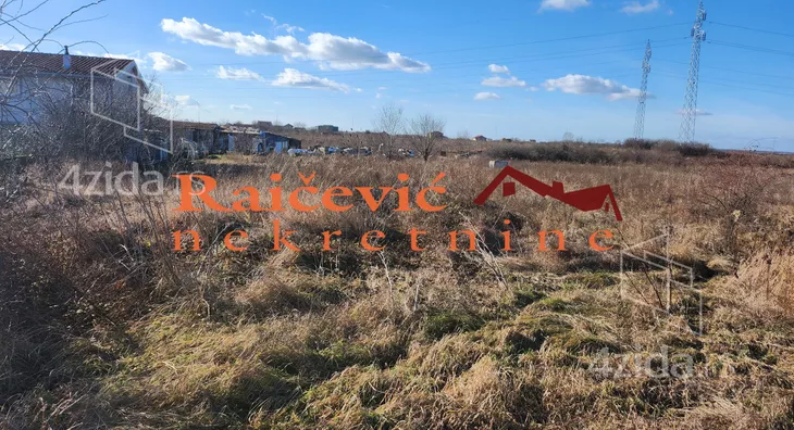 Plac | 4zida