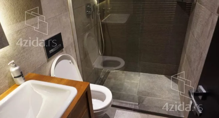 Petosoban stan | 4zida