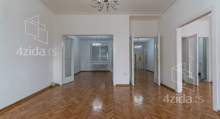 Četvoroiposoban stan | 4zida