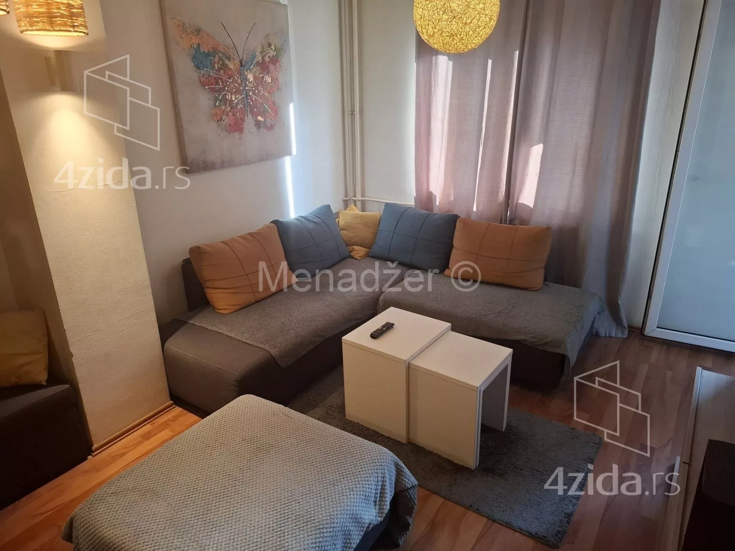 Jednoiposoban stan | 4zida
