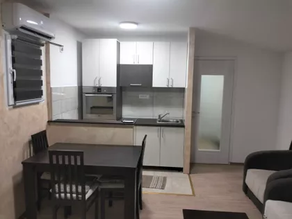 Surčin (mesto) | 4zida.rs