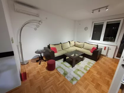 Romanijska 11 | 4zida.rs