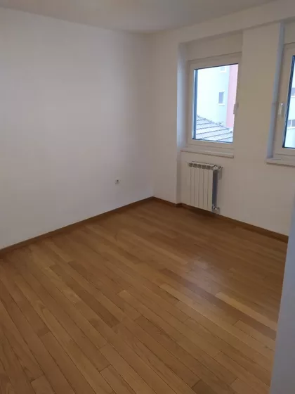 Save Kovačevića 20 | 4zida.rs