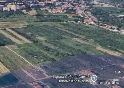 U blizini crkve Svetog Jovana Krstitelja | 4zida.rs