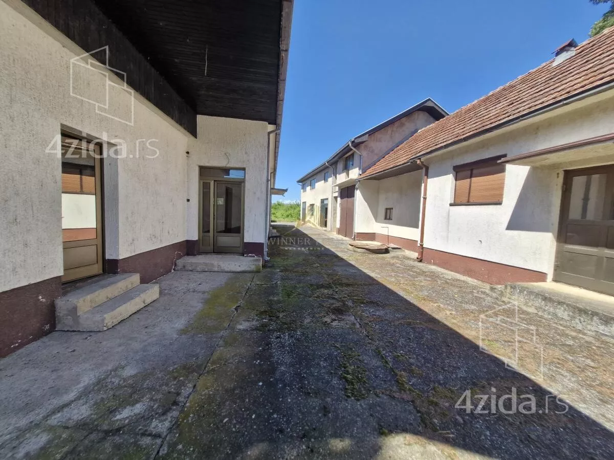 Poslovni prostor | 4zida