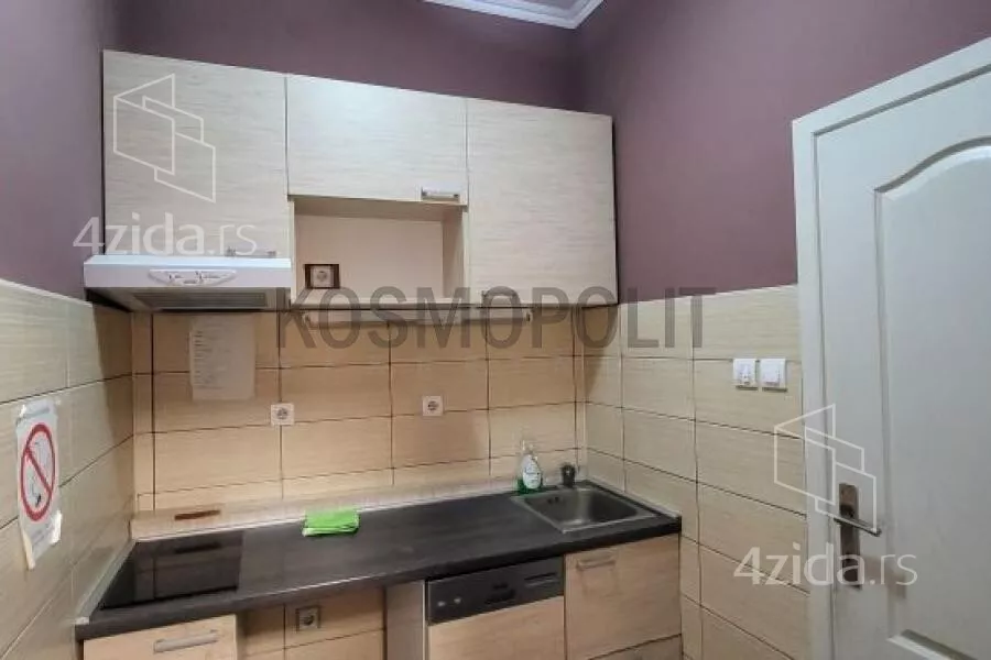 Četvoroiposoban stan | 4zida