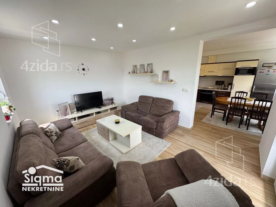 Četvorosoban stan | 4zida