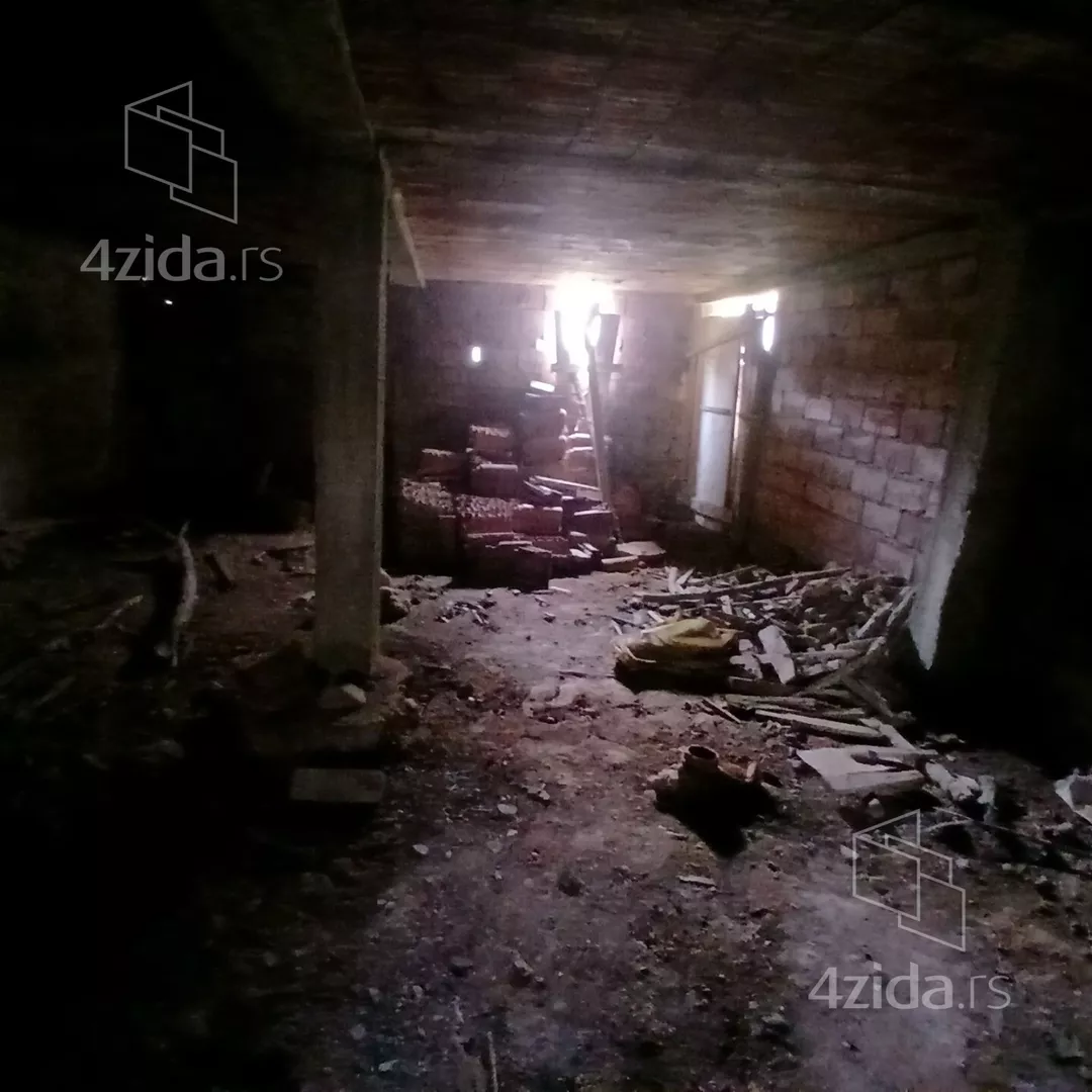 3-etažna kuća | 4zida