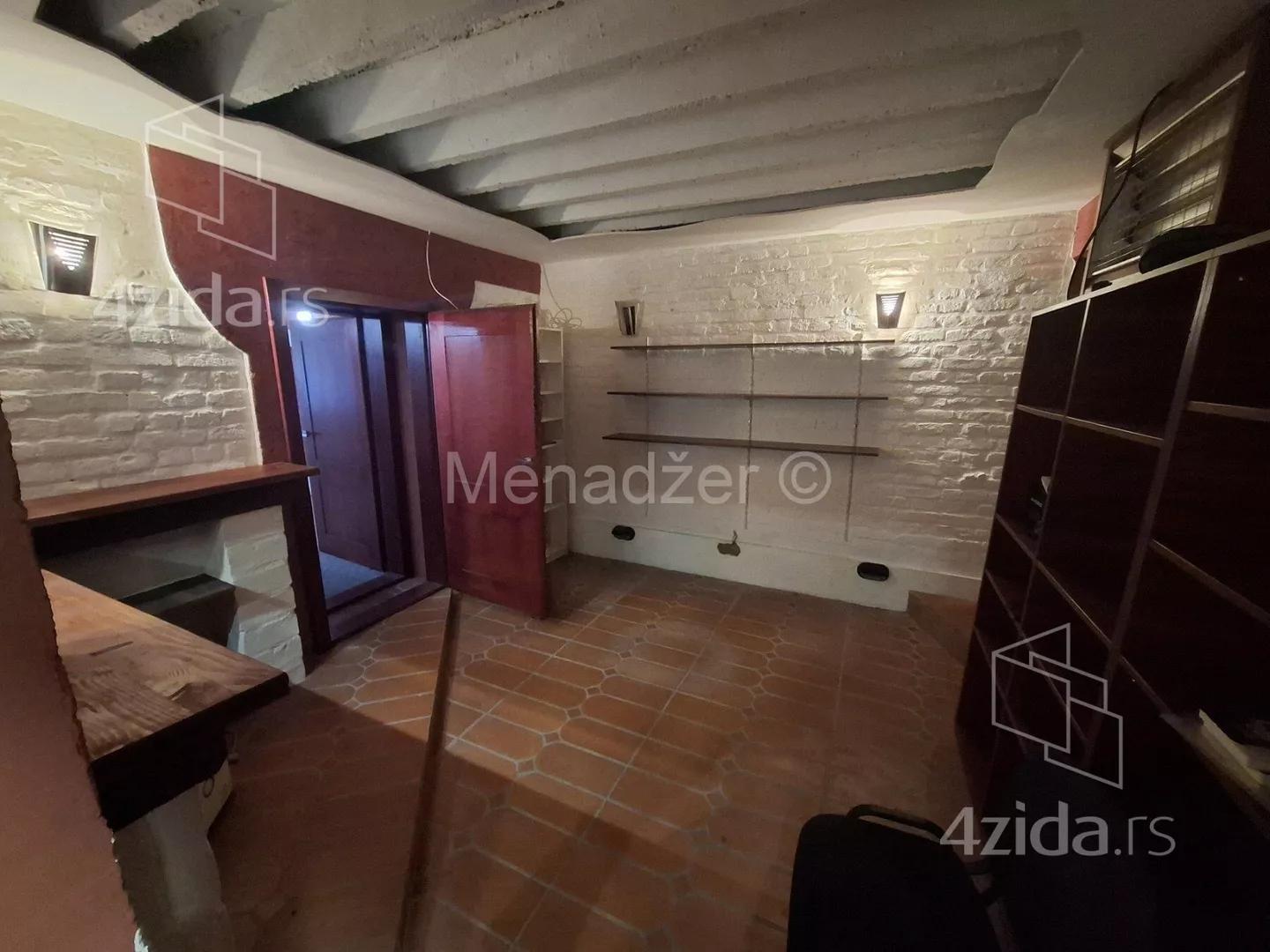 Troiposoban stan | 4zida