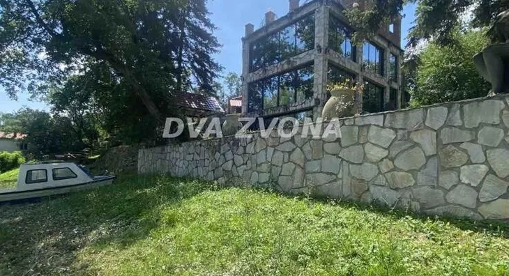 Ugostiteljski objekat | 4zida