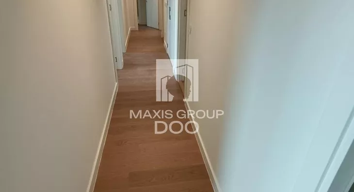 Šestosoban stan | 4zida