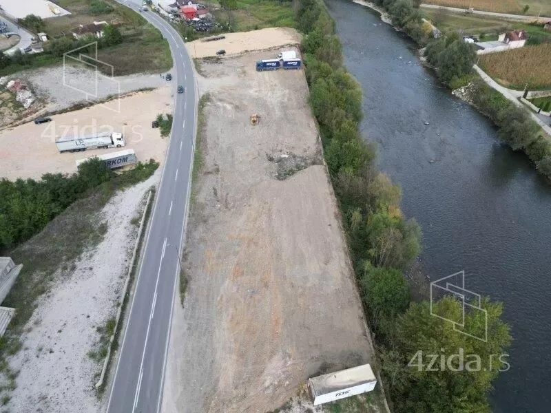 Plac | 4zida